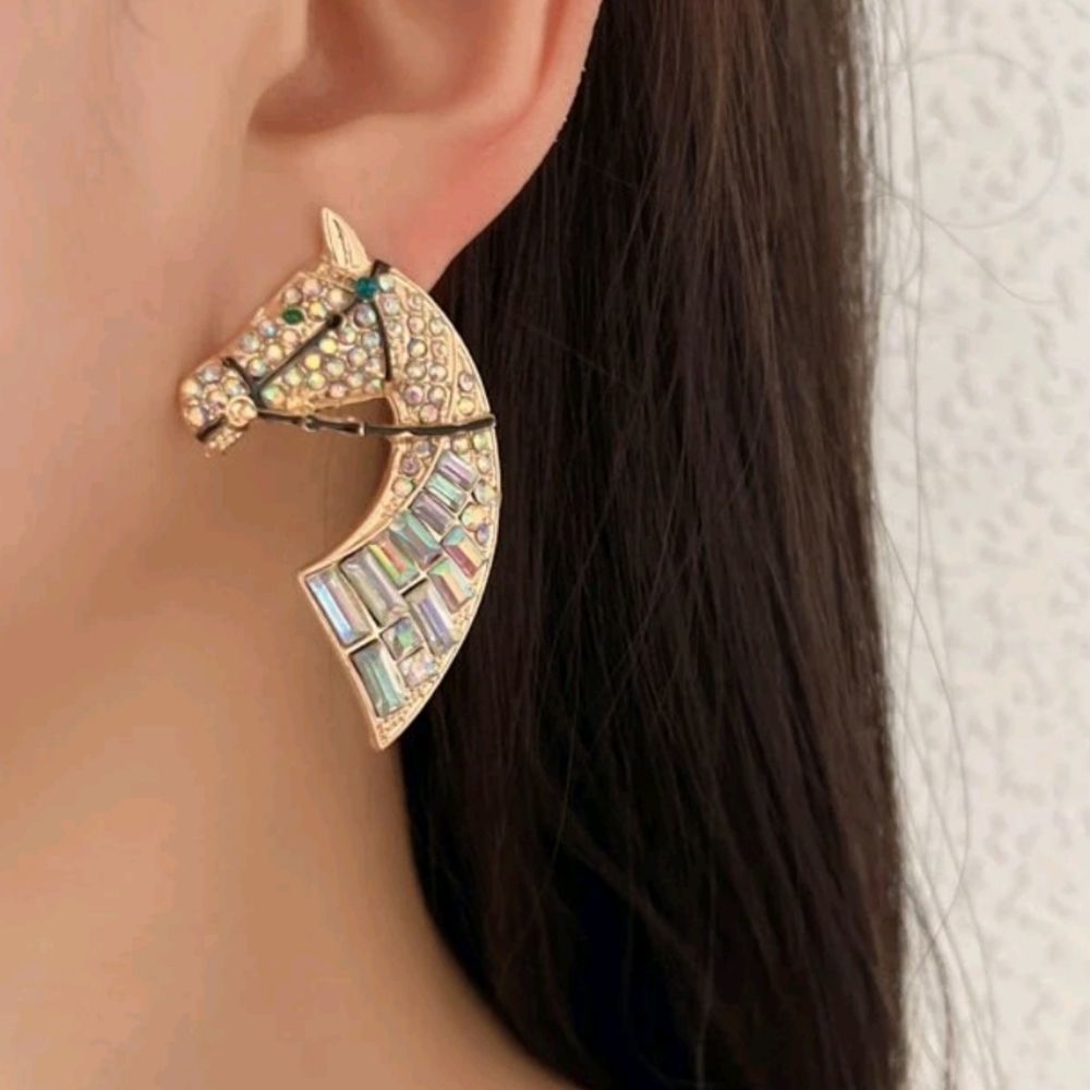Free People Diamond Horse Earrings - Picture 9 of 9